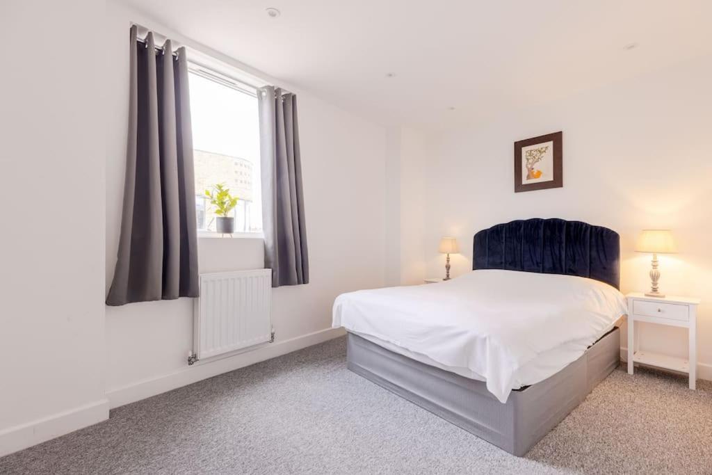 Vertigo Boutique Sleeps 4 London Kingston upon Thames  Exterior photo